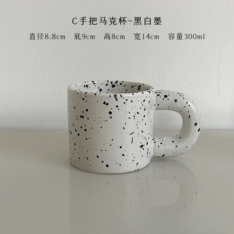 Pink Ceramic Mug with Hand for Girls To Drink Breakfast Coffee Milk Cup High Appearance Level Christmas Gift Home Decoration